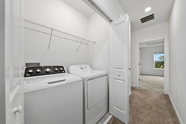 Building Photo - 3295 Laurent Lp