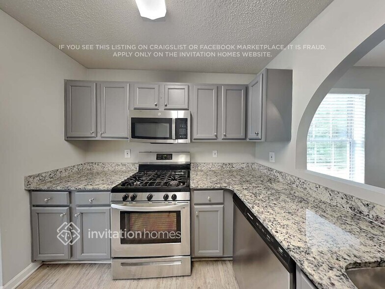 Building Photo - 5449 Sweetsprings Dr SW