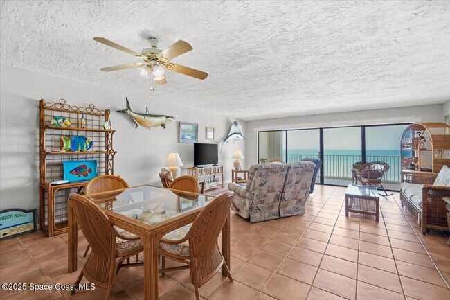Building Photo - 403 Jimmy Buffett Mem Hwy