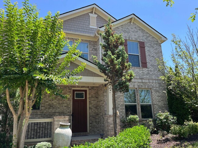 Primary Photo - 300 Hidden Cove Ln