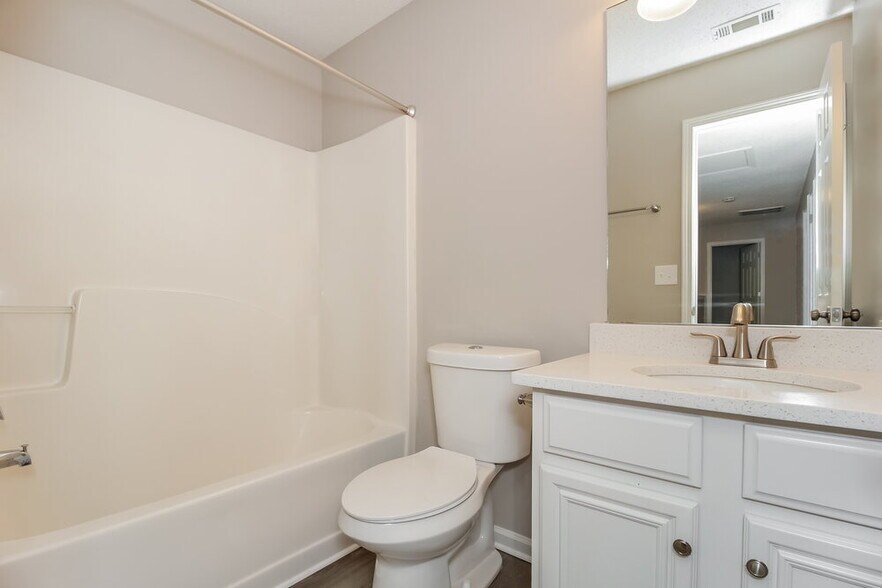 Building Photo - 4246 Holliday Rd
