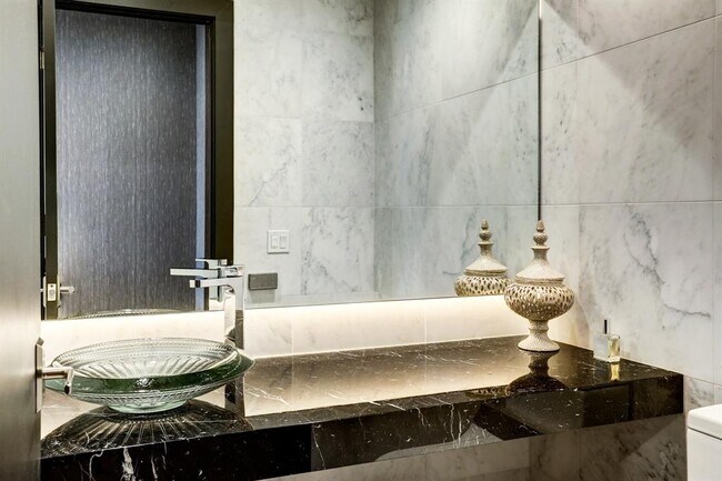 Building Photo - 2047 Westcreek Ln Ln