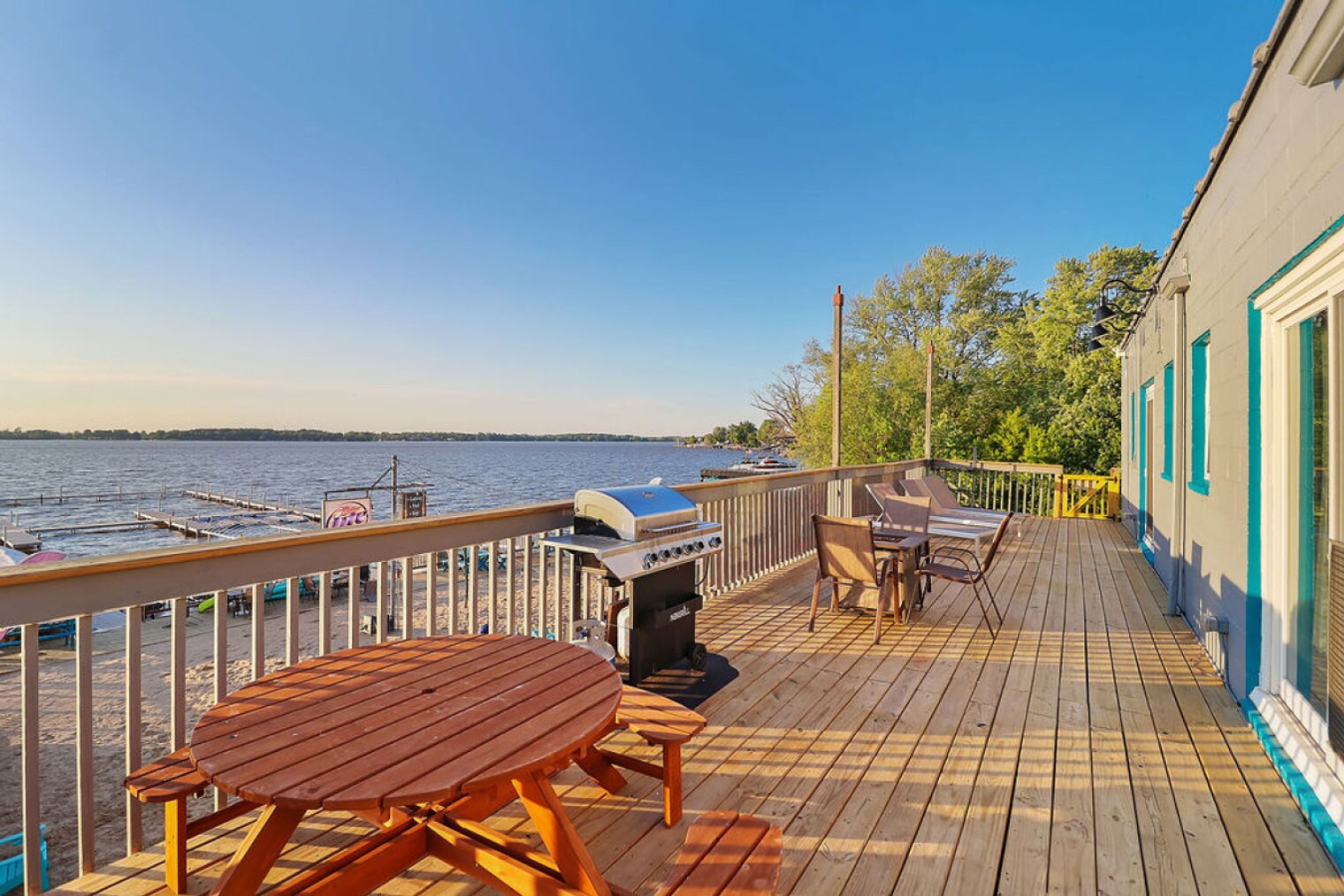 Building Photo - 36930 N Stanton Point Rd