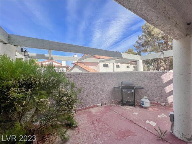 Building Photo - 2760 Lodestone Dr