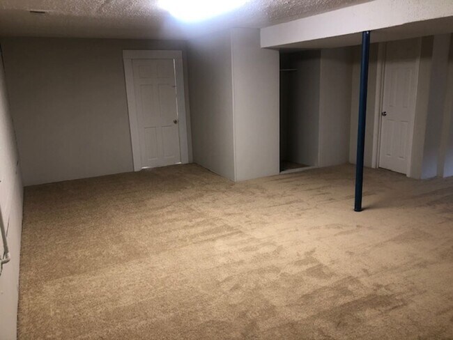Building Photo - Mt Tabor ranch home with basement      20260804