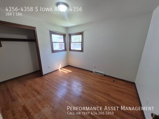 Building Photo - 4356-4358 S Iowa Ave-4356