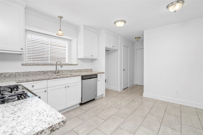Building Photo - 22514 Round Valley Dr