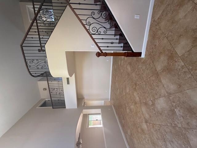 Building Photo - 1137 S Larkspur St