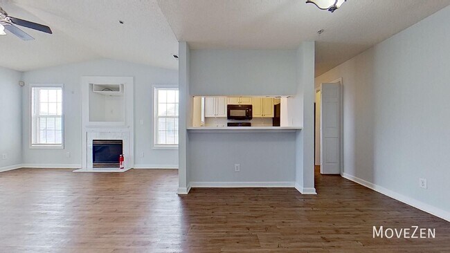 Building Photo - 713 Clearwater Ct