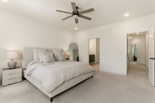 Building Photo - 6006 Mill Tree Ct