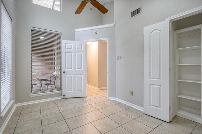 Building Photo - 17163 Beaver Springs Dr