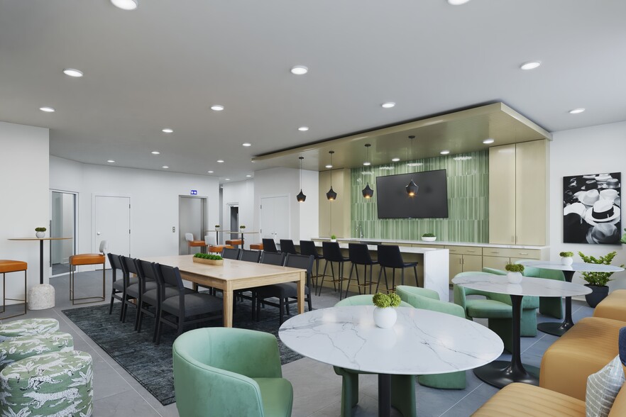 Resident Lounge - Station Nine