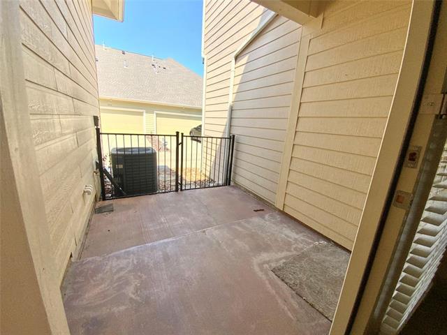 Building Photo - 10555 Steinbeck Ln