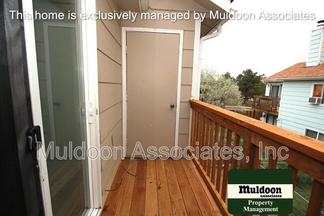 Building Photo - 1034 Mazatlan Cir