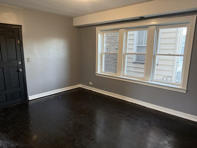 Building Photo - 5214 W Deming Pl