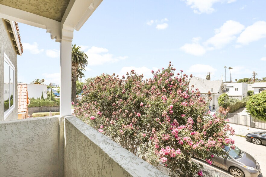 Building Photo - 5232 W 20th St