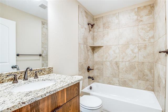 Building Photo - 134 Canales Cir