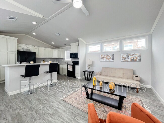 Building Photo - 175 Lamborghini Ln