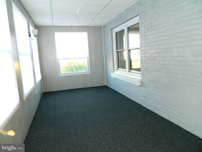 Building Photo - 1809 N Black Horse Pike