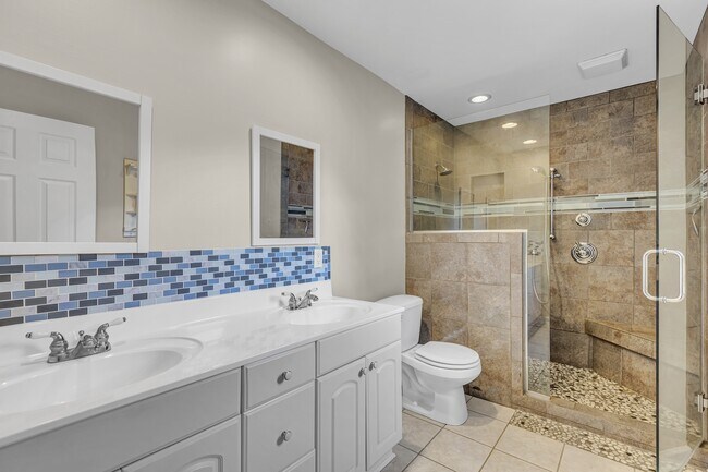 Building Photo - 1105 Chelsey Ct