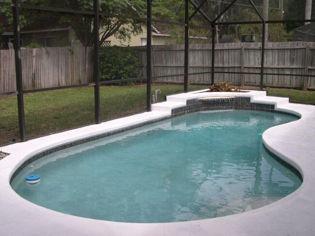 Building Photo - 1437 E Amanda Rd