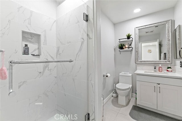 Building Photo - 15881 Madelyn Ct