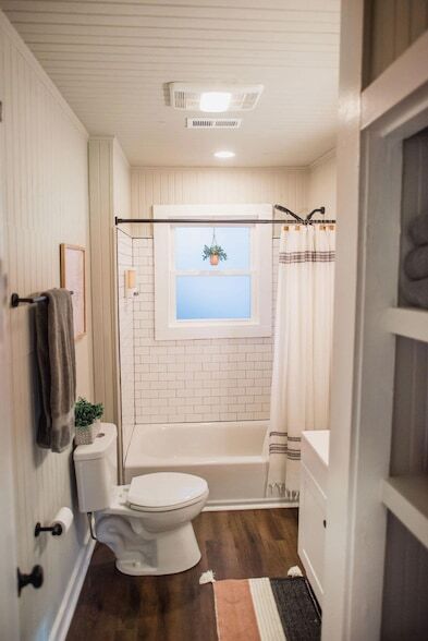 Building Photo - 3480 Johan Blvd