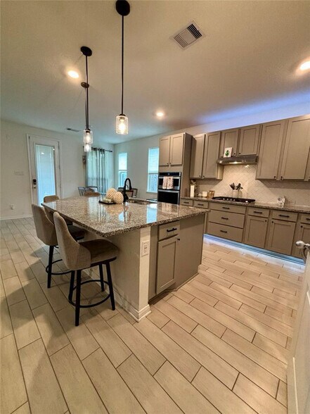 Building Photo - 734 Hardwood Grv Ct