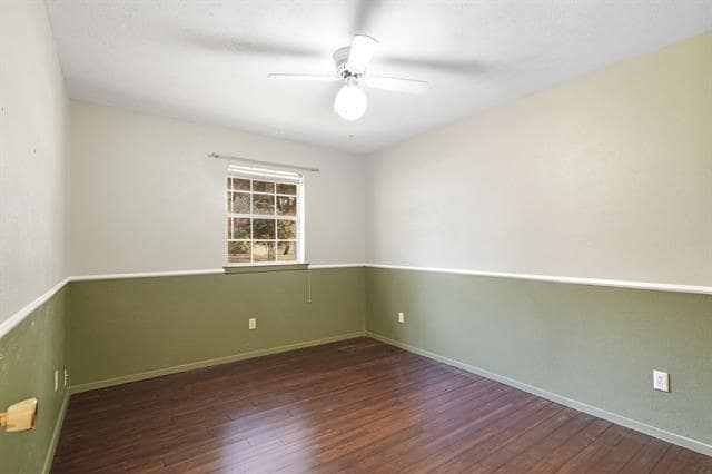 Building Photo - 2942 Forest Hills Ln