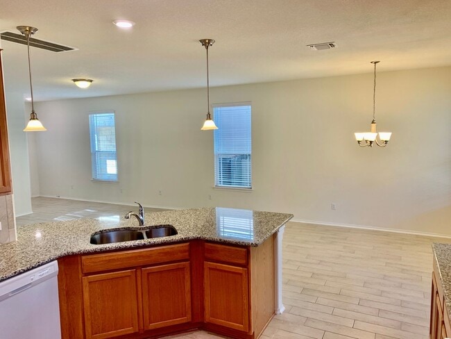 Building Photo - 3 Bedroom, 2.5 Bathroom Home in Cedar Park!