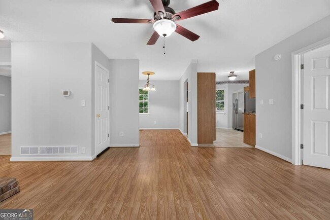 Building Photo - 72 Victorian Cir