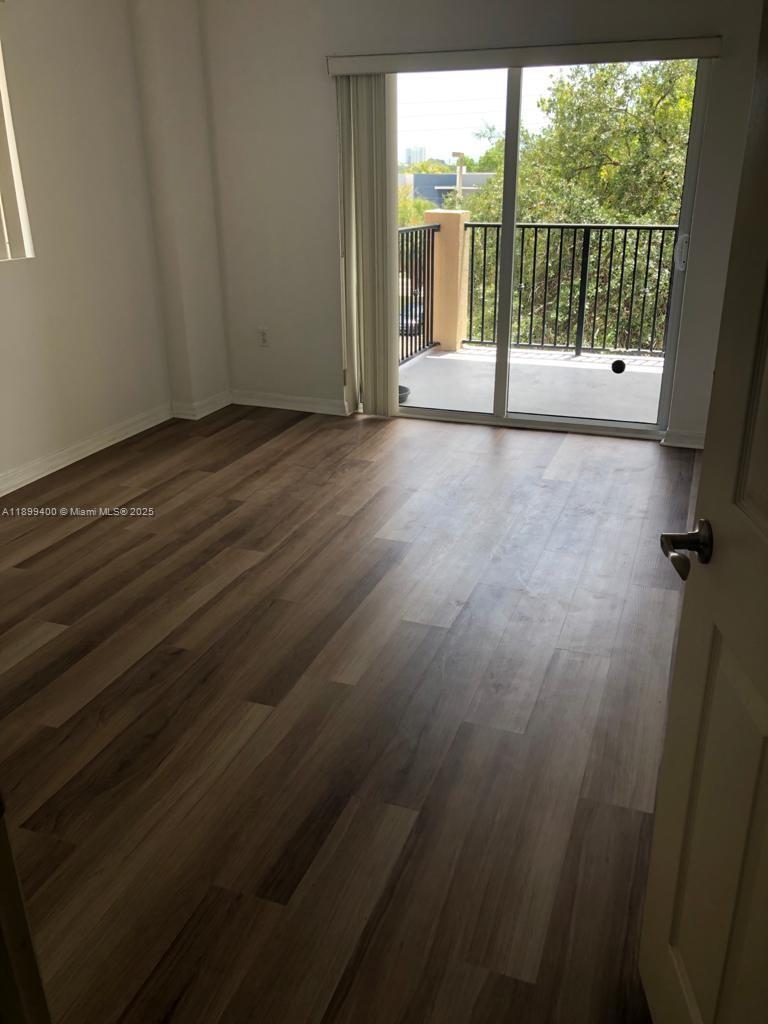 Building Photo - 3410 Coral Way