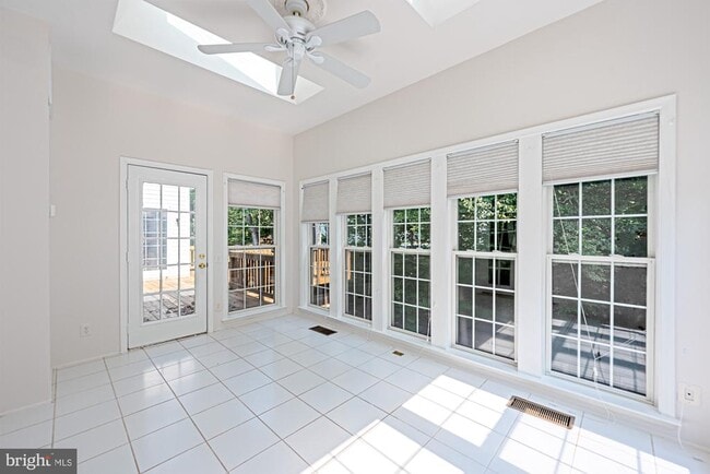 Building Photo - 47174 Chambliss Ct