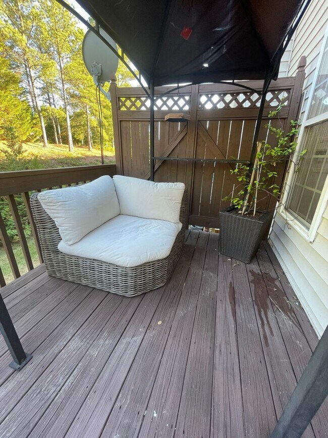 Building Photo - PARK FLEX STAYS: Fantastic Location! Updat...
