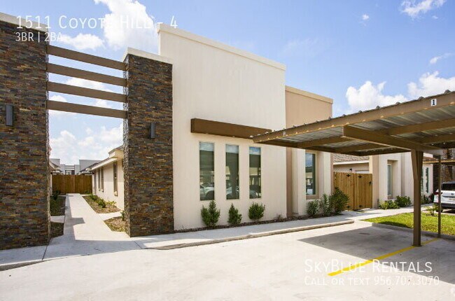 Building Photo - 1511 Coyote Hls