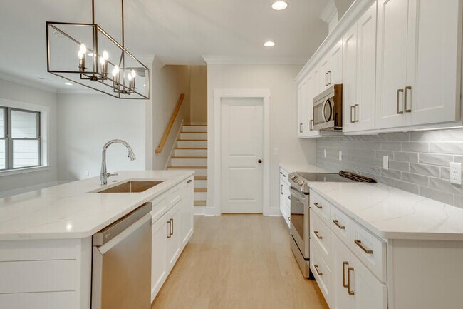 Building Photo - 9690 Dutton Ln