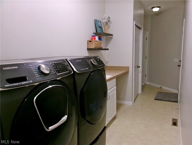 Building Photo - 3473 Churchill Downs