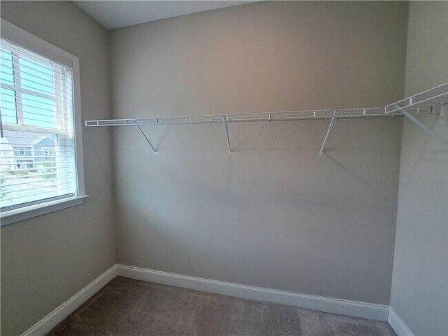 Building Photo - 637 Stan Hope Ln