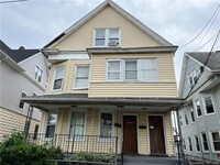 Building Photo - 371 Catherine St