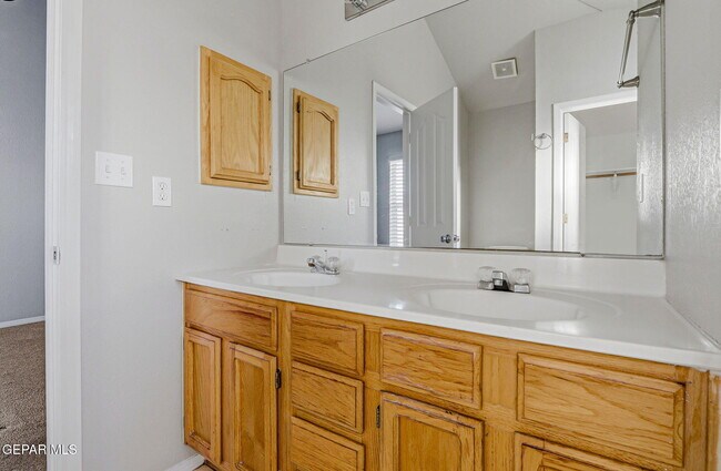 Building Photo - 11469 Nettie Rose Cir