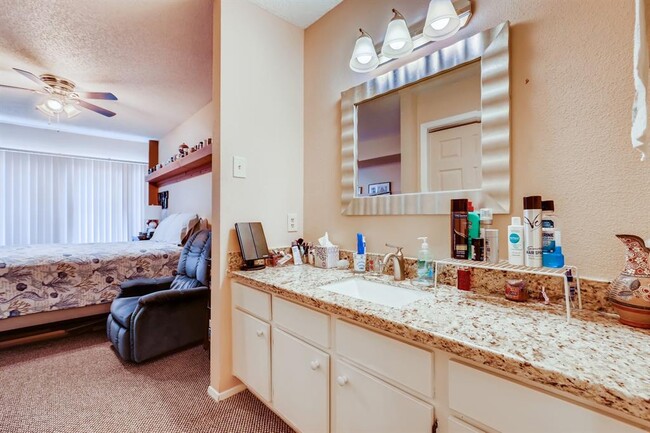 Private sink area for master bedroom. - 13449 Garden Grv