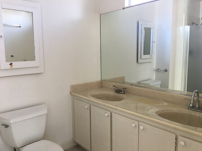 Building Photo - 6728 Melody Ct