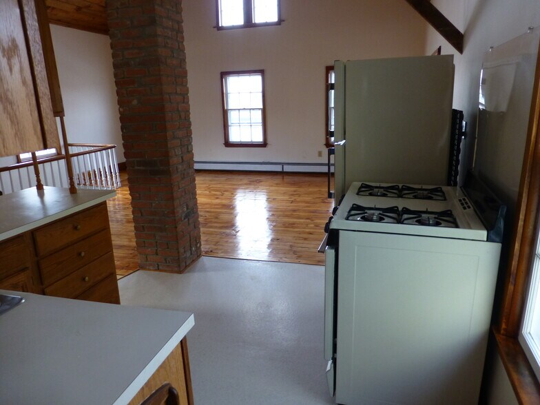 Building Photo - 529 Quinnipiac Ave