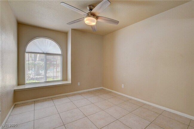 Building Photo - 9325 W Desert Inn Rd