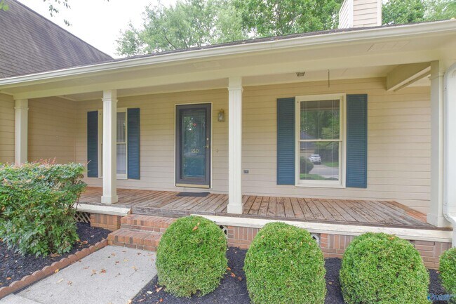 Building Photo - 150 Whisperwood Ln