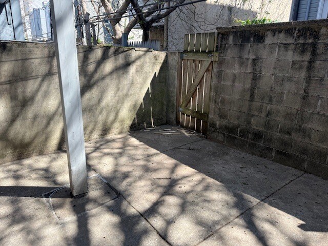 Building Photo - 2624 Gerritt St