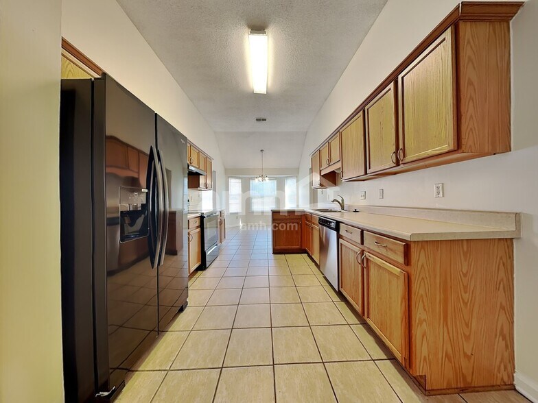 Building Photo - 1114 Green Fern Cv