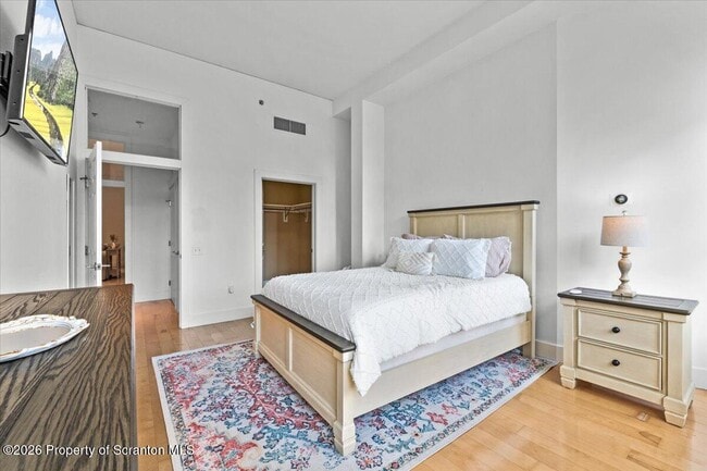 Building Photo - 509 Bogart Pl