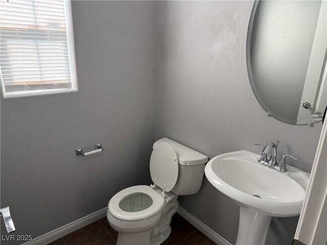 Building Photo - 10556 Gibbous Moon Dr