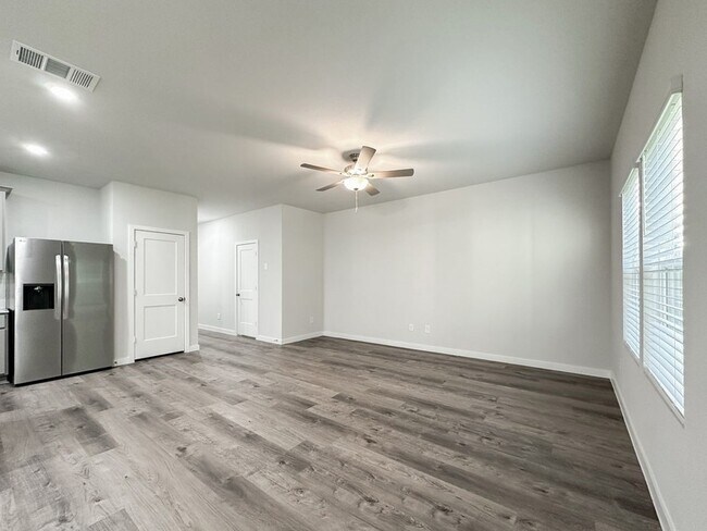 Building Photo - 7934 Alset Dr